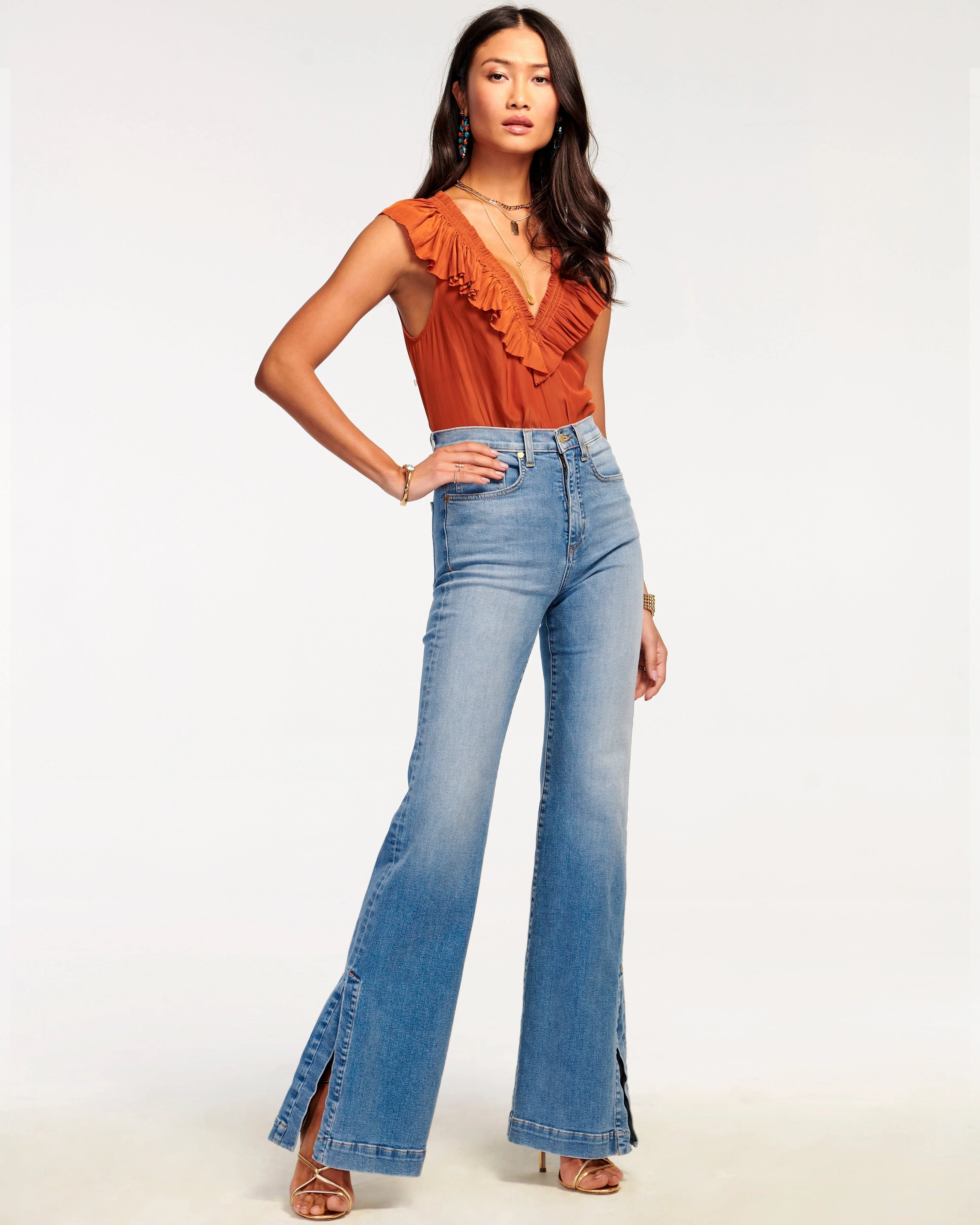 Tyra Contrast Mid-Rise Flare Jean - Image 7
